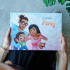 El mejor regalo familiar es un libro personalizado para una hija y sus padres.
